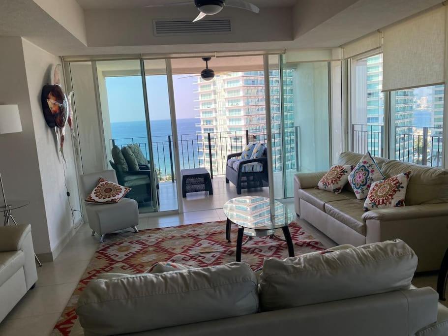 Ocean Front Grand Venetian Corner Condo Puerto Vallarta Exterior photo